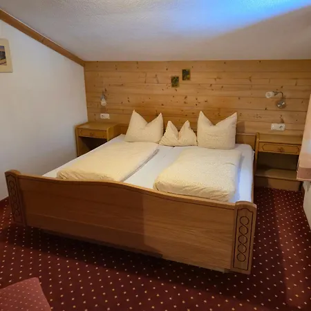 Pfandlinghof Apartment *